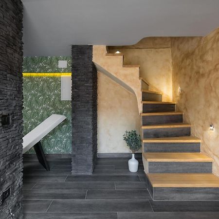 Villa Vesna With Sauna, Hot Tub Potpićan エクステリア 写真